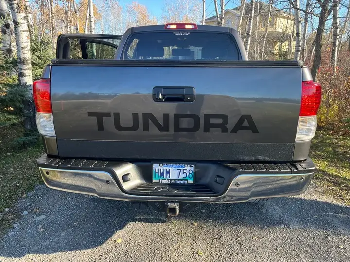 Toyota Tundra 2012 photo 4