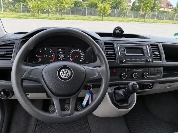 Volkswagen T6 2018 photo 3
