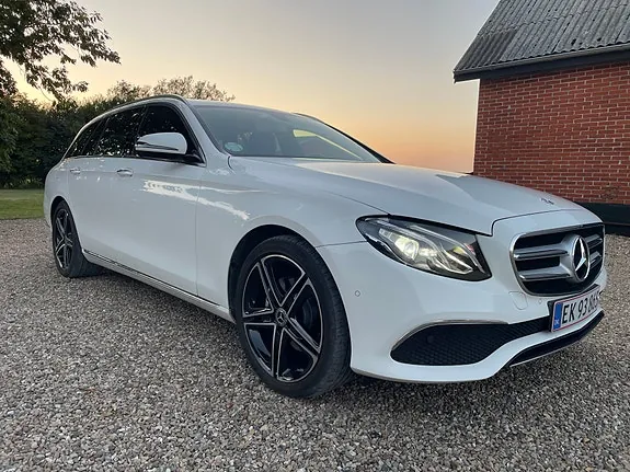 Mercedes-Benz E220 D