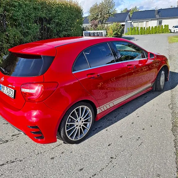 Mercedes-Benz A180 2013 photo 5