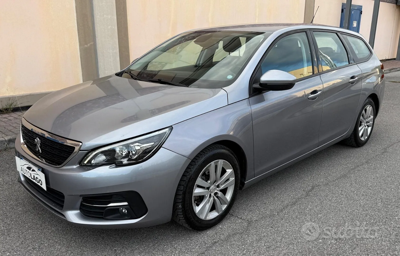 Peugeot 308 2017 photo 2
