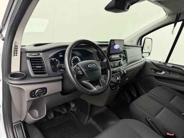 Ford Transit Custom 2023 photo 3