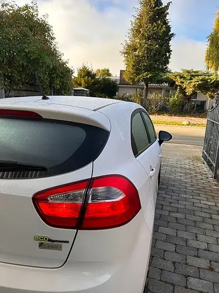 Kia Rio 2013 photo 4