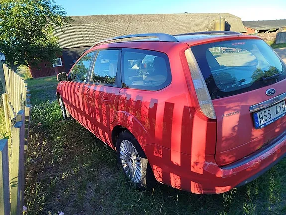 Ford Focus 2009 photo 4