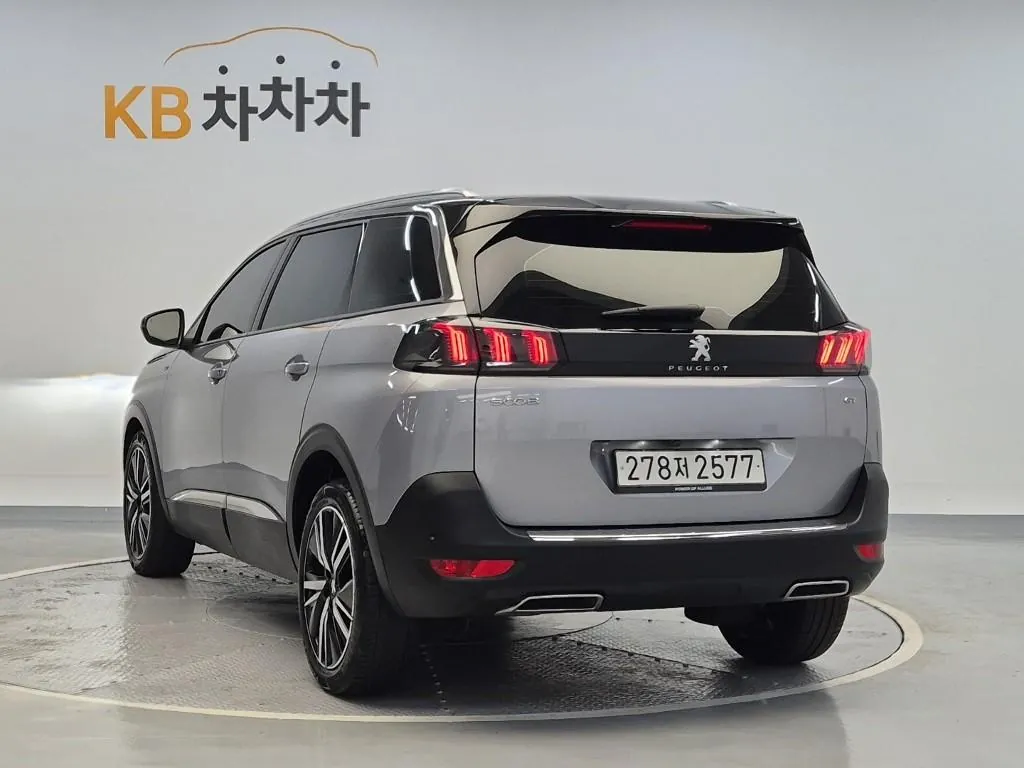 Peugeot 5008 2024 photo 2