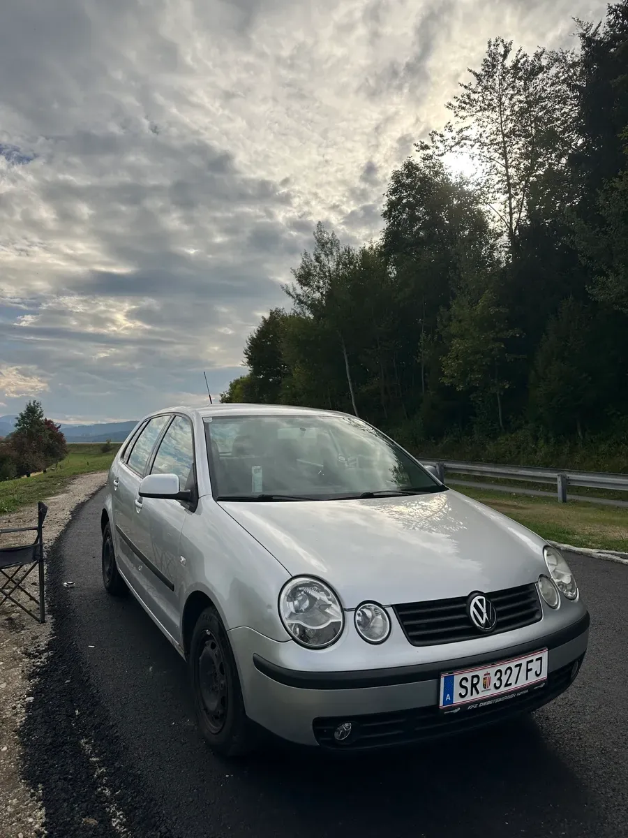 Volkswagen Polo 2002 photo 2