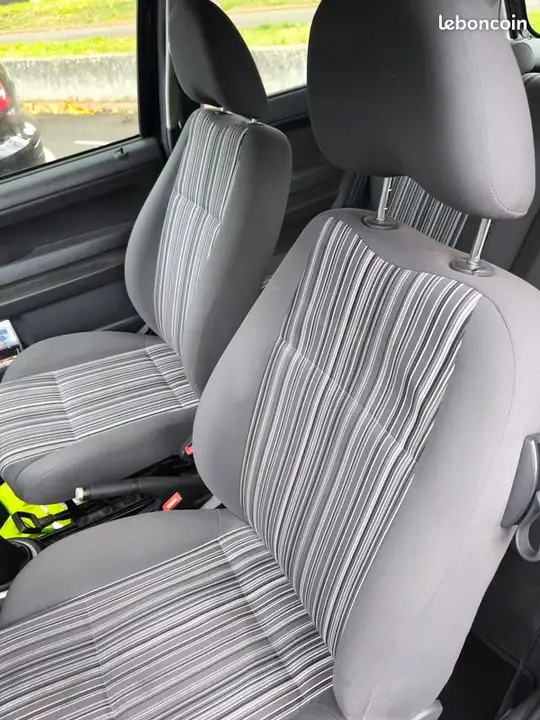 Volkswagen Fox 2010 photo 3
