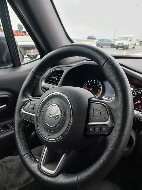 Jeep Renegade 2021 photo 2