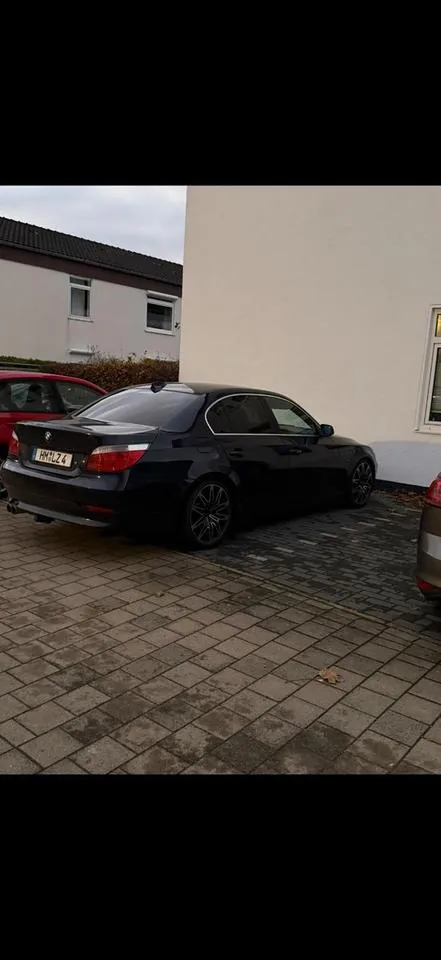 BMW E60 525I