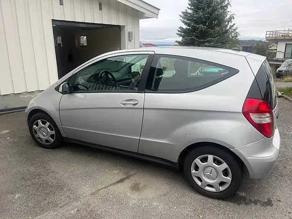 Mercedes-Benz A 150 2008 photo 2