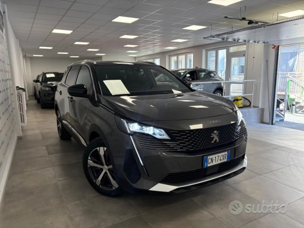 Peugeot 5008 2023 photo 3