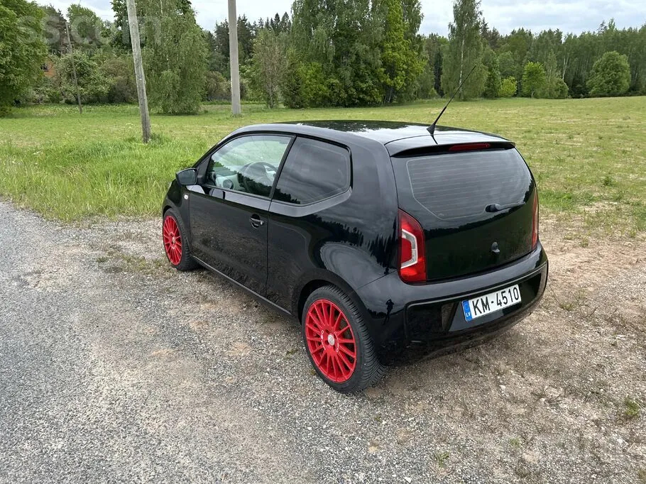 Volkswagen Up 2012 photo 3