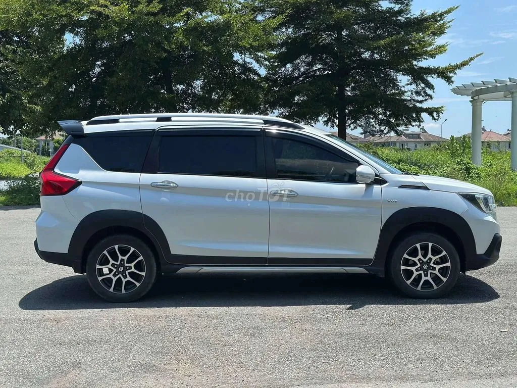 Suzuki Xl7