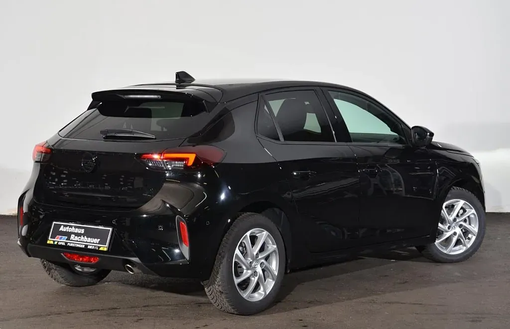 Opel Corsa 2024 photo 2
