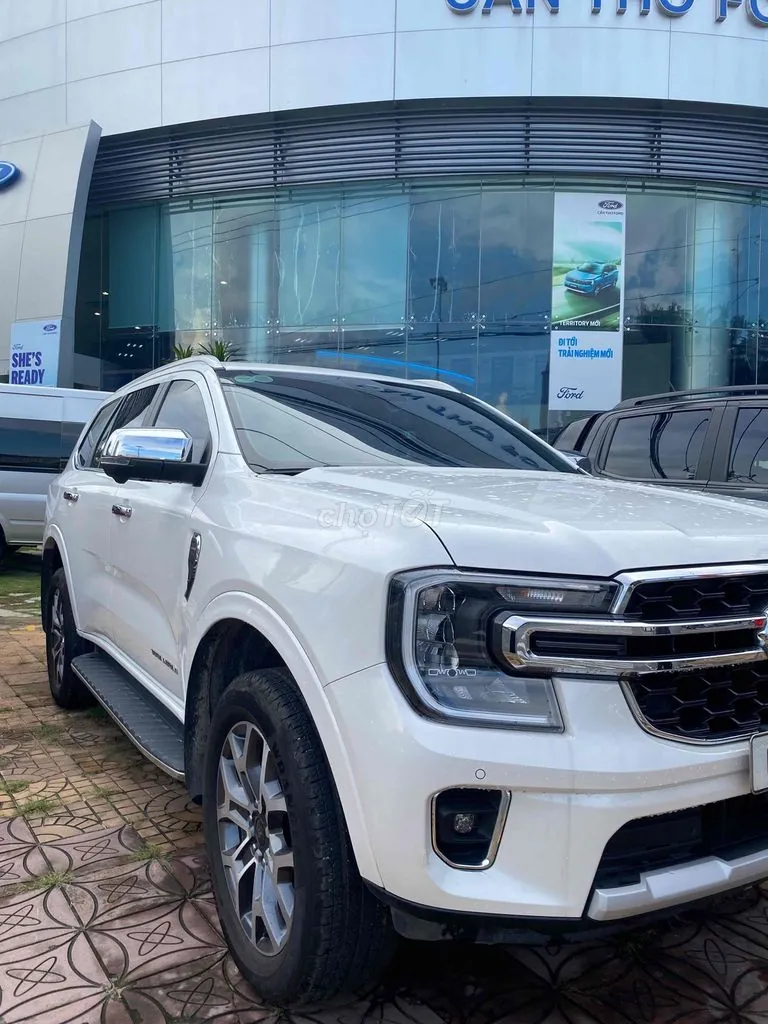 Ford Everest 2024 photo 2