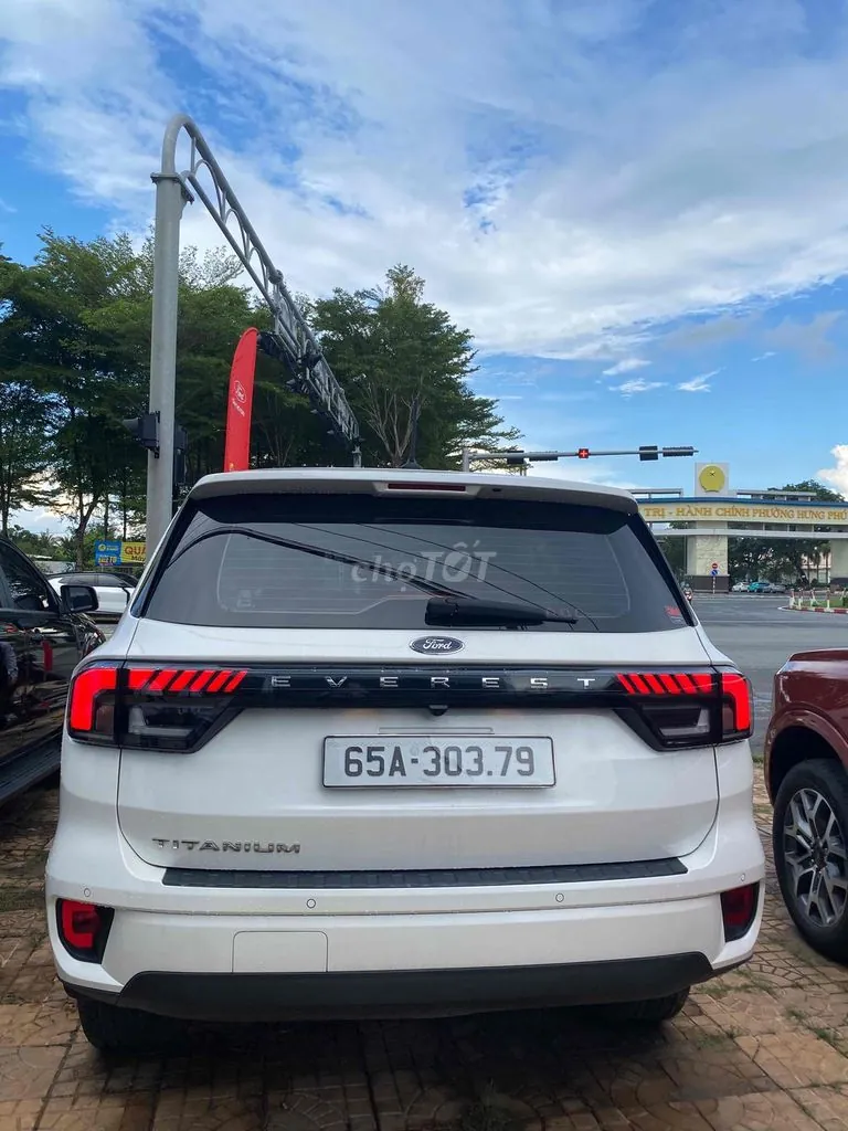 Ford Everest 2024 photo 3