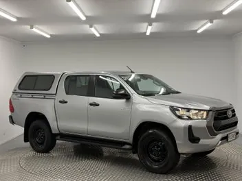 Toyota Hilux 2022 photo 2