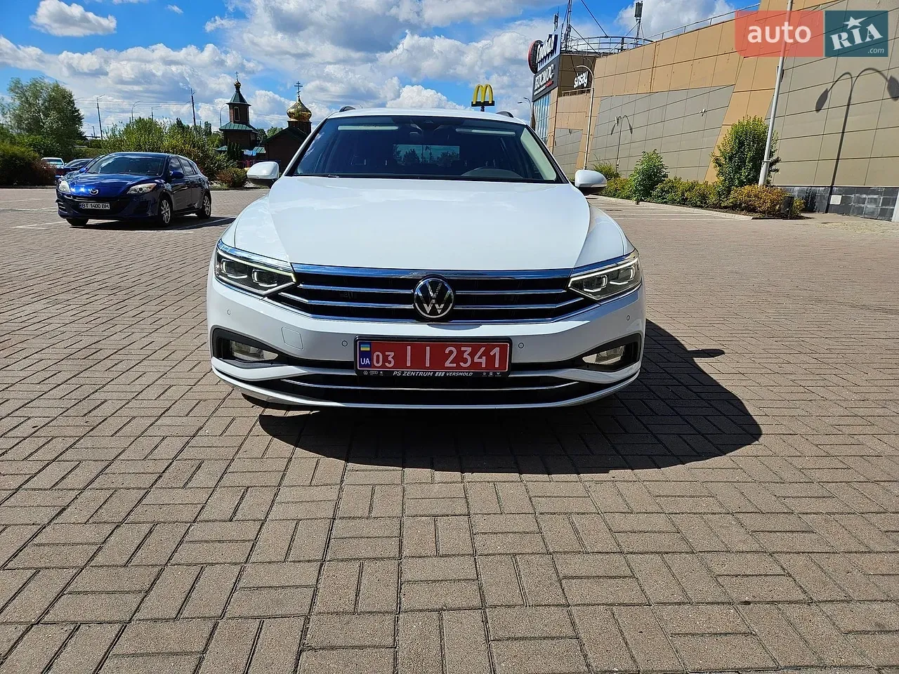 Volkswagen Passat 2023 photo 2