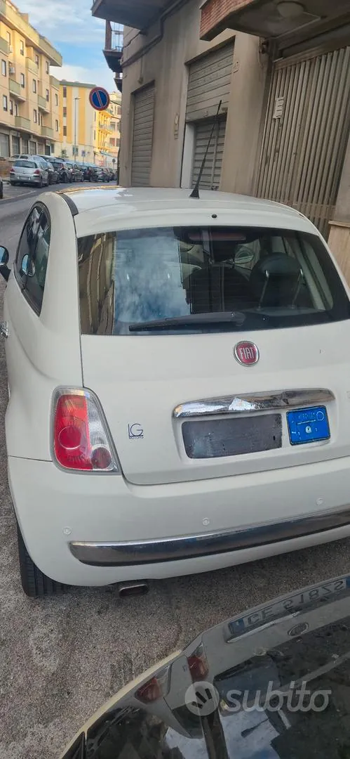 Fiat 500 Lounge 2010 photo 2