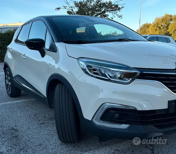 Renault Captur 2019 photo 2