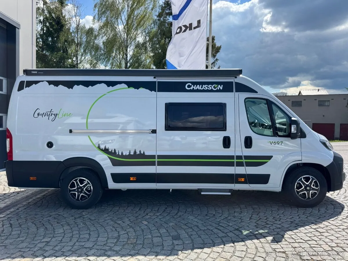 Chausson V697