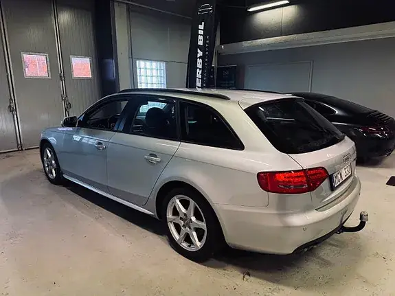 Audi A4 2012 photo 4