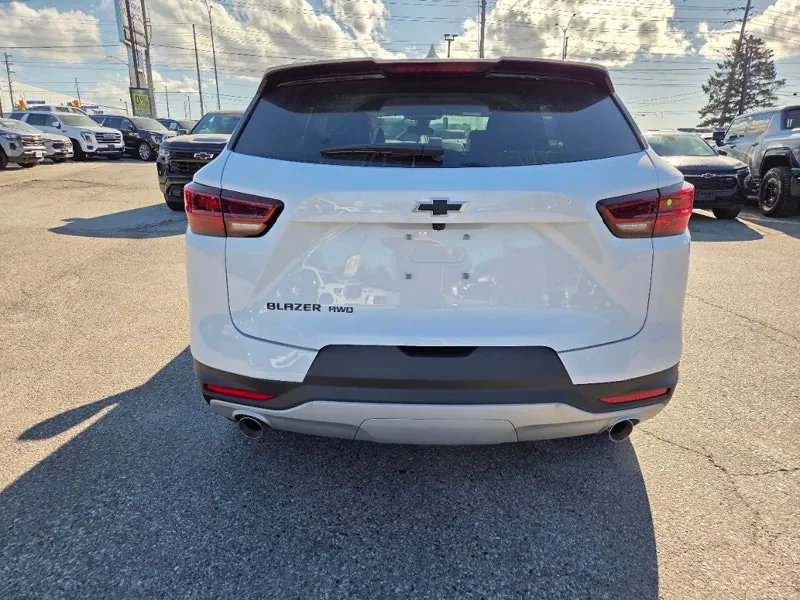 Chevrolet Blazer 2026 photo 5