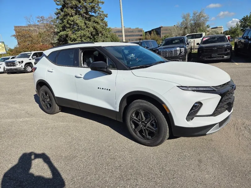 Chevrolet Blazer 2026 photo 3