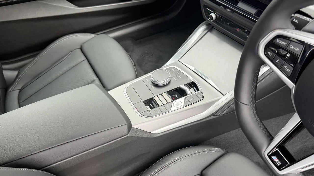 BMW 2 Series 2026 photo 4