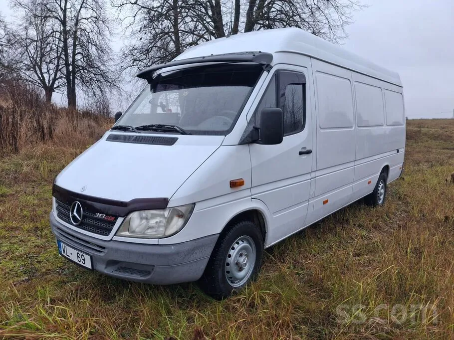Mercedes-Benz Sprinter 2004 photo 2