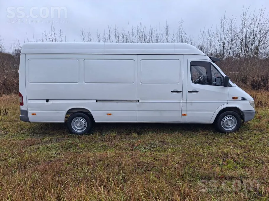 Mercedes-Benz Sprinter 2004 photo 4