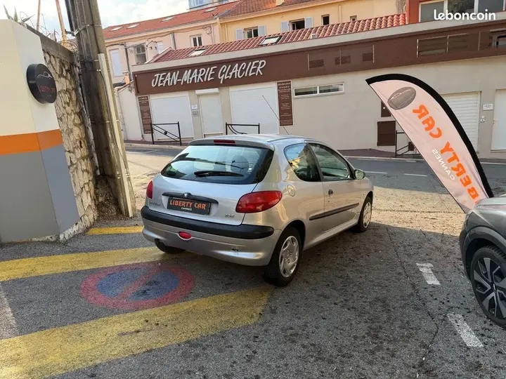 Peugeot 206 1999 photo 3