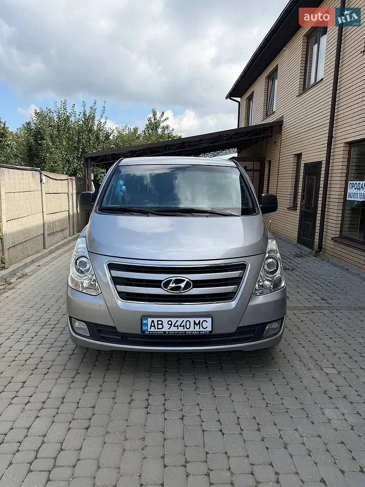 Hyundai Grand Starex 2017 photo 2