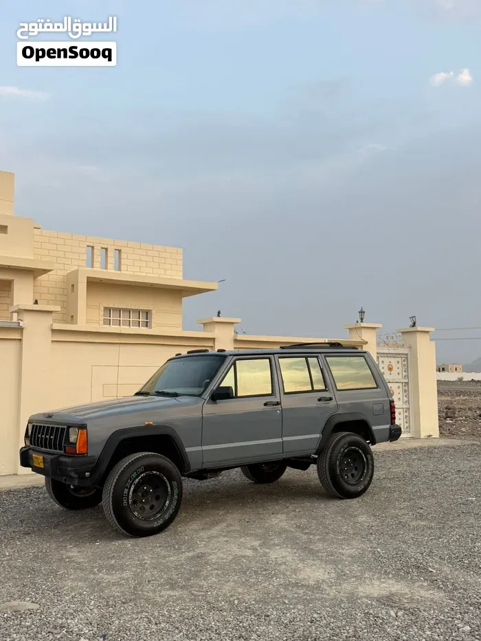 Jeep Cherokee