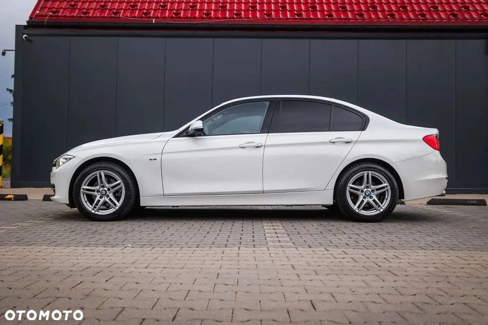 BMW Seria 3 2013 photo 5