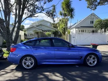 BMW 320I 2014 photo 3