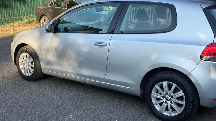 Volkswagen Golf 2009 photo 4