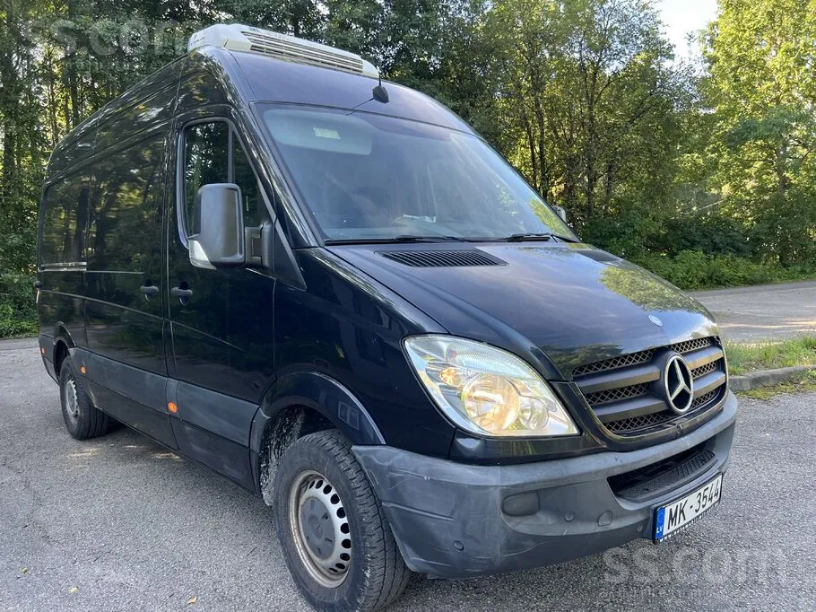 Mercedes-Benz Sprinter 2013 photo 2