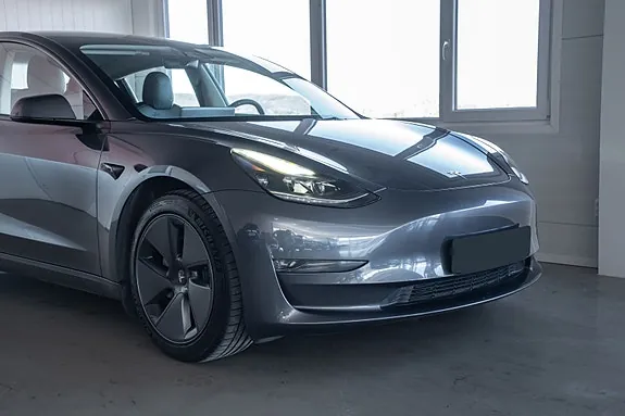 Tesla Model 3 2022 photo 4
