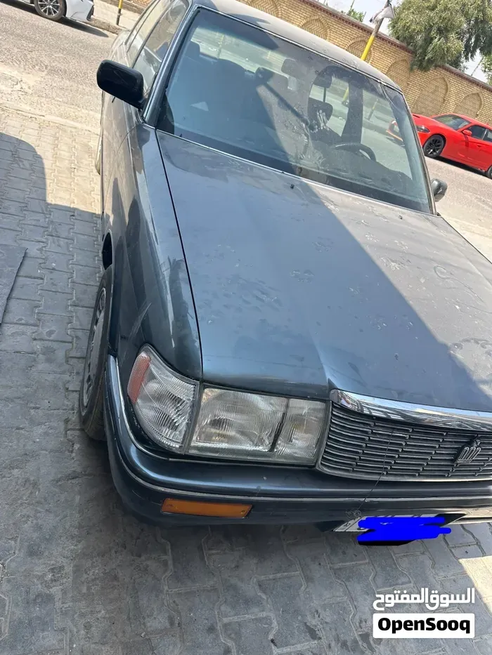 Toyota Crown 1994 photo 4