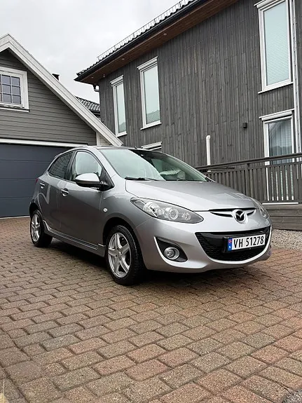 Mazda 2