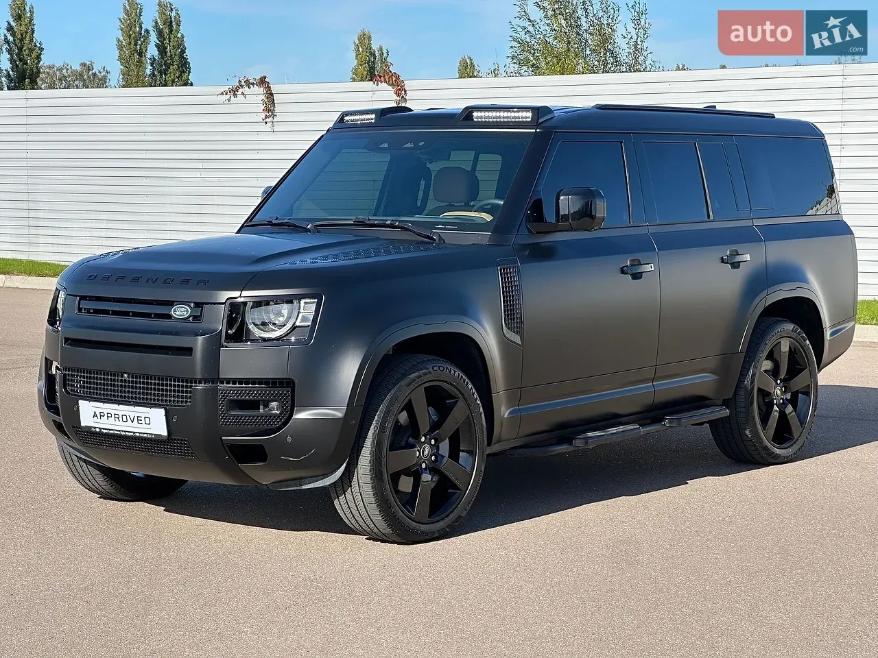 Land Rover Defender 2025 photo 3