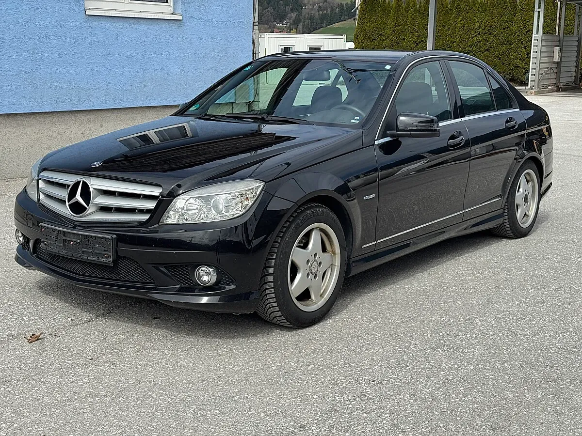 Mercedes-Benz Sonstige 2010 photo 2
