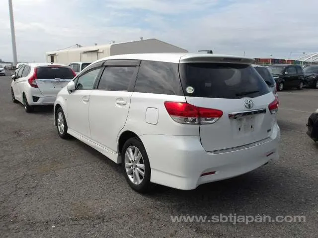 Toyota Wish 2009 photo 3