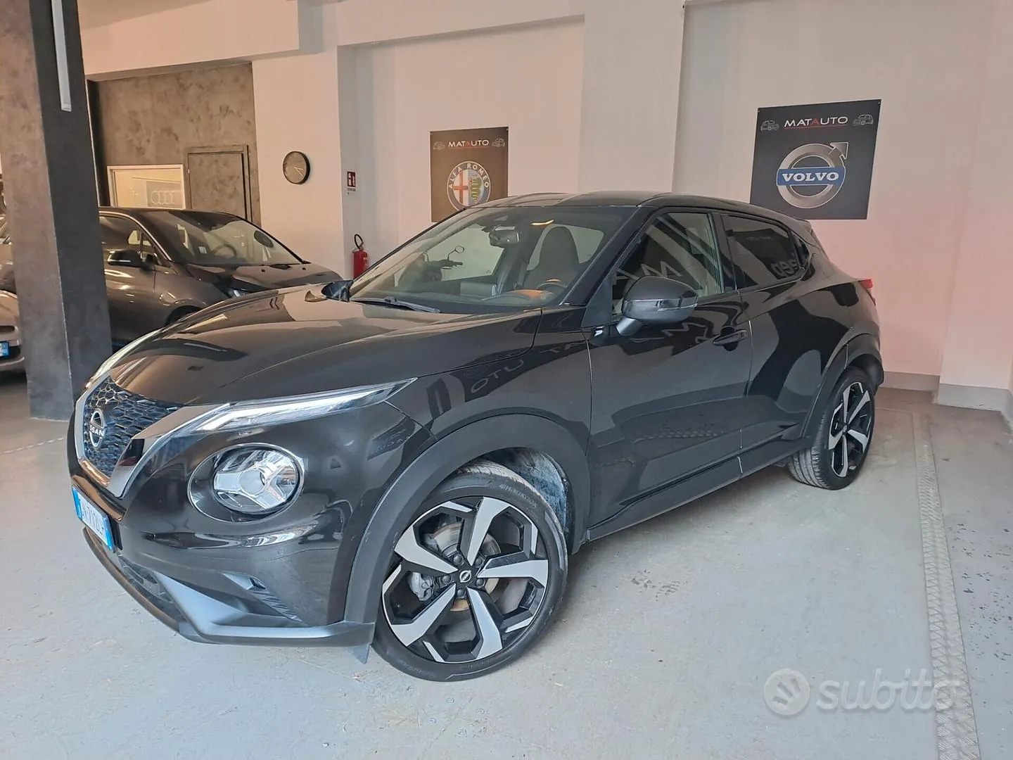 Nissan Juke 2023 photo 2