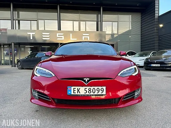 Tesla Model S 2017 photo 3