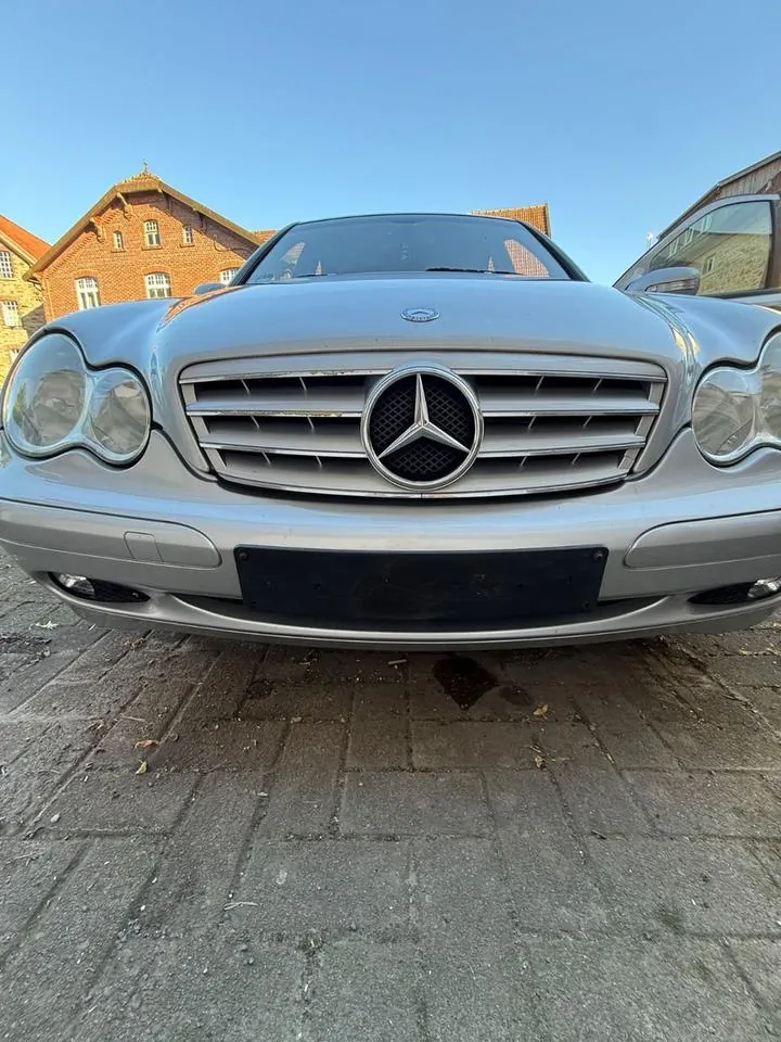 Mercedes-Benz C 200