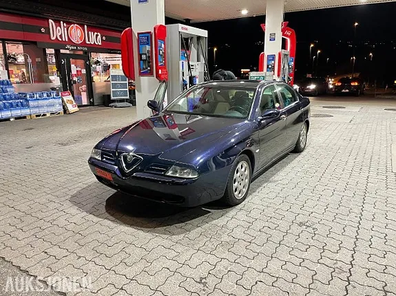 Alfa Romeo 166