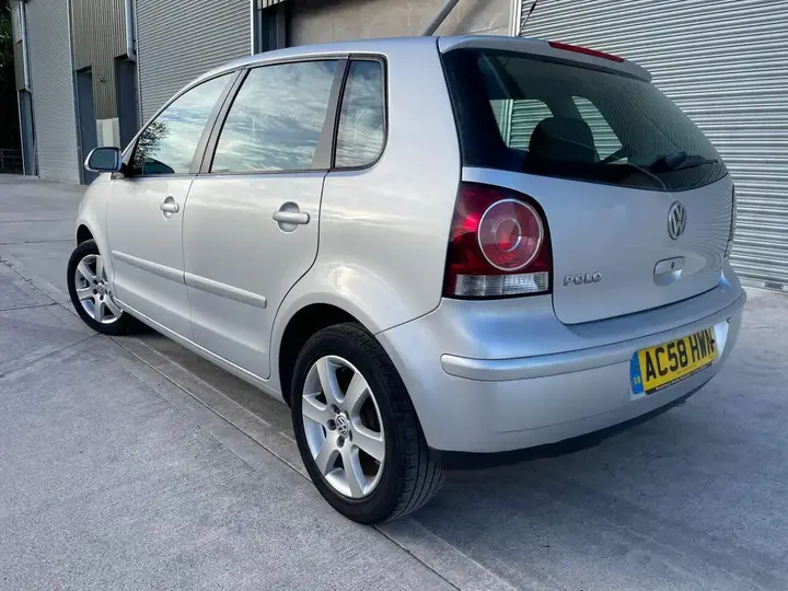Volkswagen Polo 2009 photo 5