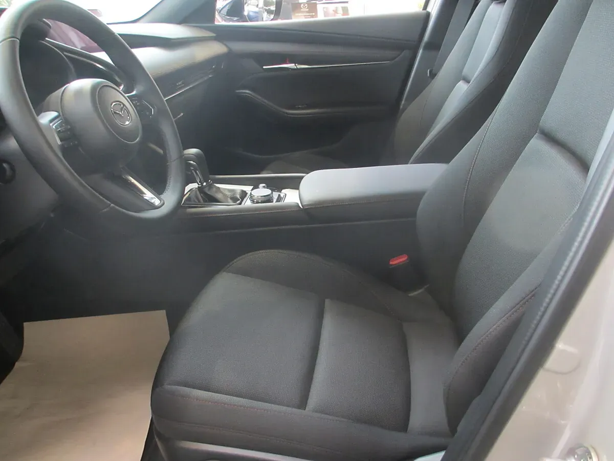 Mazda Mazda3 2026 photo 3